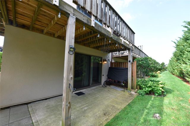1 Anchorage Way 1501, Freeport, NY 11520