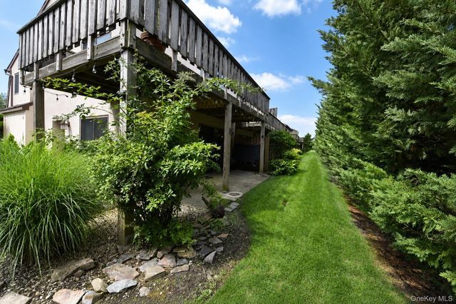 1 Anchorage Way 1501, Freeport, NY 11520