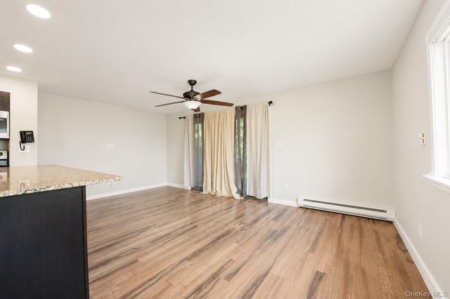 1 Anchorage Way 1501, Freeport, NY 11520