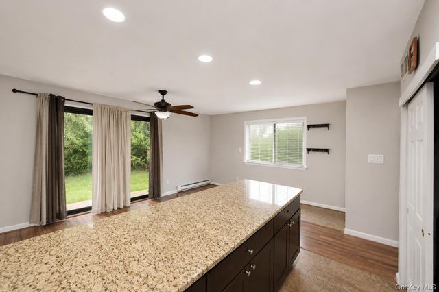 1 Anchorage Way 1501, Freeport, NY 11520