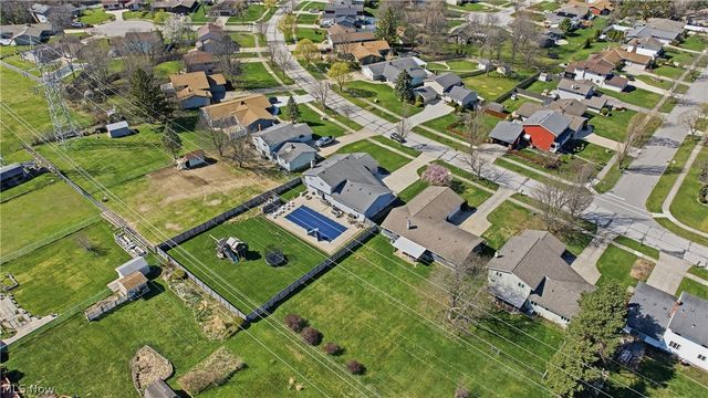 13901 Bennington Boulevard, Middleburg Heights, OH 44130