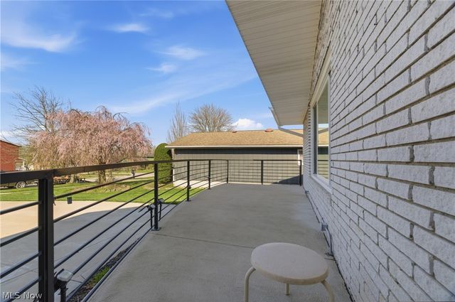 13901 Bennington Boulevard, Middleburg Heights, OH 44130