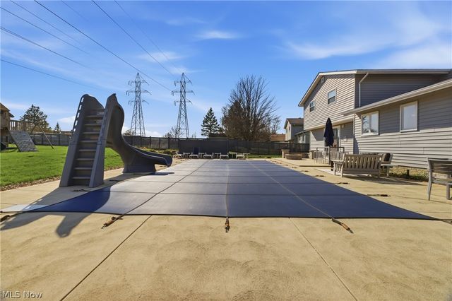 13901 Bennington Boulevard, Middleburg Heights, OH 44130