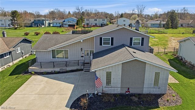 13901 Bennington Boulevard, Middleburg Heights, OH 44130