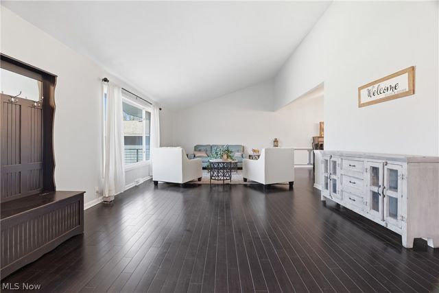 13901 Bennington Boulevard, Middleburg Heights, OH 44130