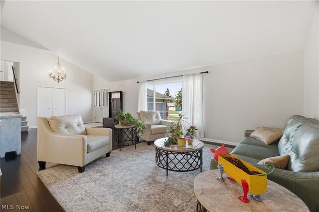 13901 Bennington Boulevard, Middleburg Heights, OH 44130