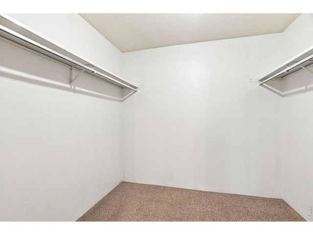 942 Granite Ct, Longmont, CO 80504