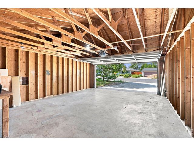 942 Granite Ct, Longmont, CO 80504