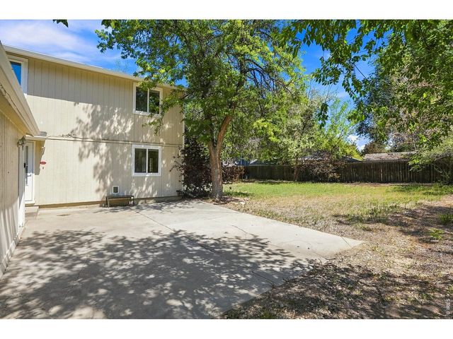 942 Granite Ct, Longmont, CO 80504