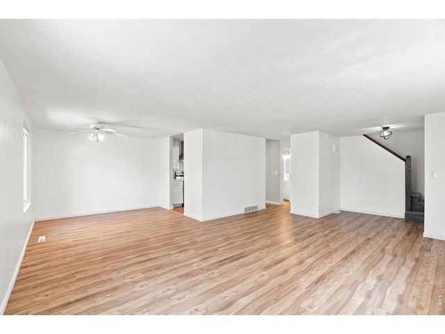 942 Granite Ct, Longmont, CO 80504