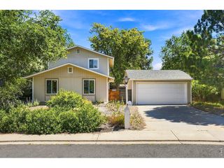 942 Granite Ct, Longmont, CO 80504