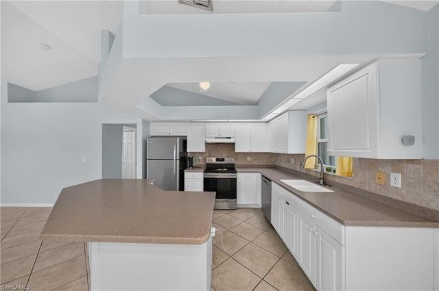 1709 SW 15th PL, Cape Coral, FL 33991