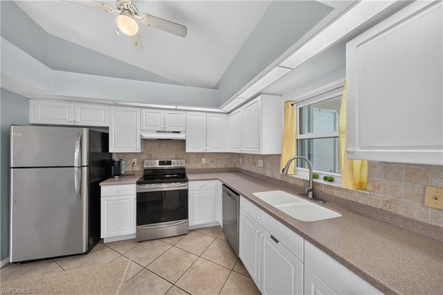 1709 SW 15th PL, Cape Coral, FL 33991