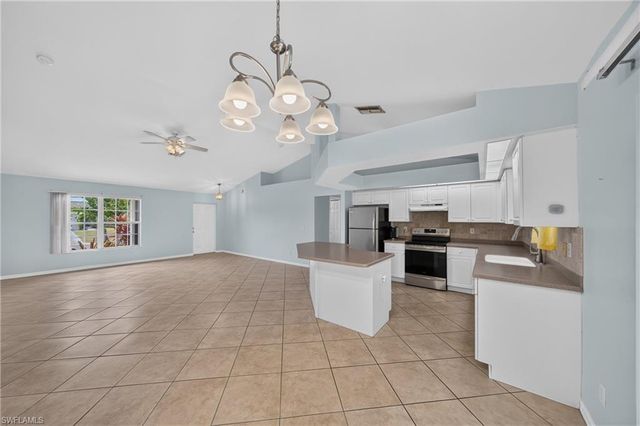 1709 SW 15th PL, Cape Coral, FL 33991