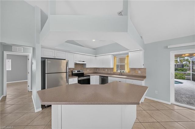 1709 SW 15th PL, Cape Coral, FL 33991