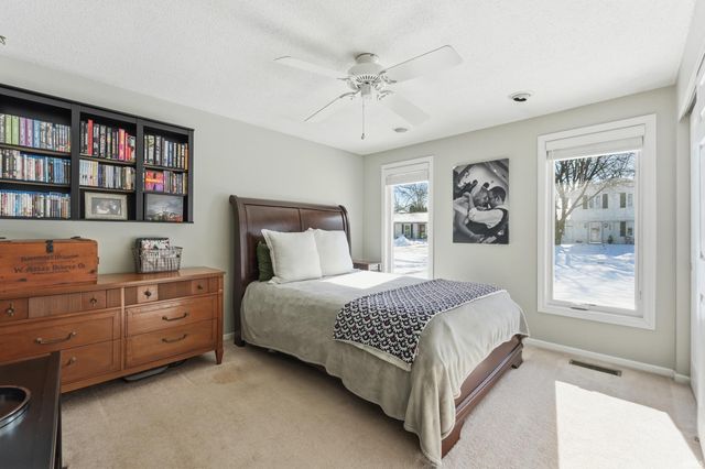 8315 Idaho Drive, Fort Wayne, IN 46815