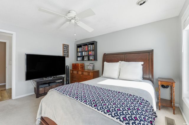 8315 Idaho Drive, Fort Wayne, IN 46815