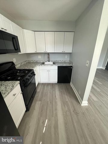 1100 MERIDENE DR, Baltimore, MD 21239