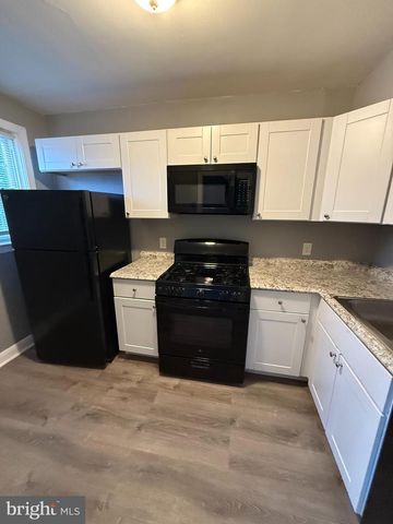 1100 MERIDENE DR, Baltimore, MD 21239
