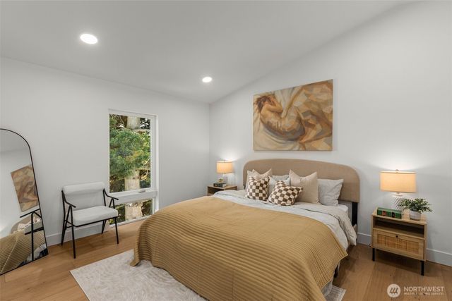 7358 33rd Avenue NE, Seattle, WA 98115