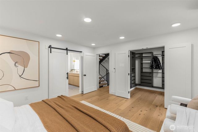 7358 33rd Avenue NE, Seattle, WA 98115