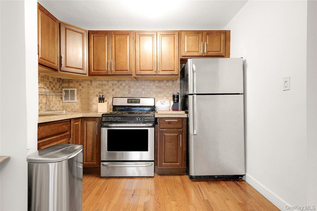 65-15 Alderton Street 5/F, Rego Park, NY 11374 — photo 5