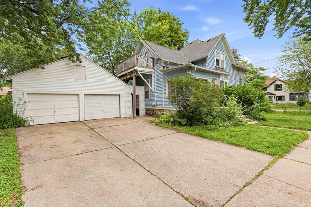 1103 N DIVISION STREET, Appleton, WI 54911