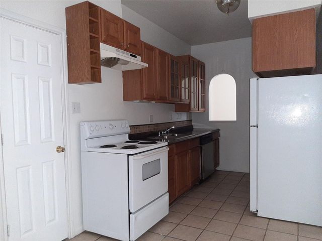 4542 Otterbury Drive A, Houston, TX 77039