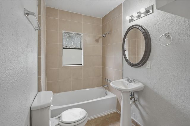 6700 Avenue S Unit A, Houston, TX 77011