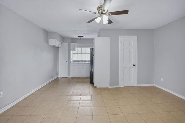 6700 Avenue S Unit A, Houston, TX 77011