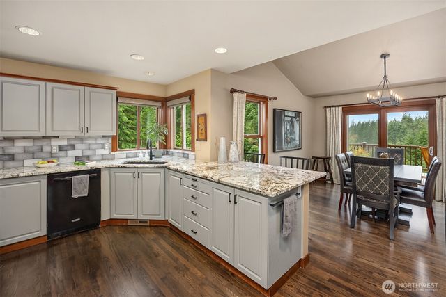 2013 NW Valkyrie Lane, Poulsbo, WA 98370