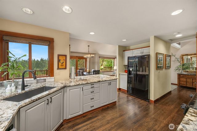 2013 NW Valkyrie Lane, Poulsbo, WA 98370