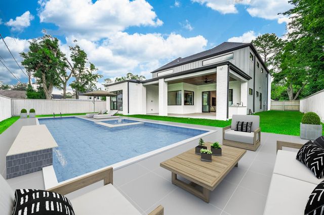 207 W 33rd Street, Houston, TX 77018