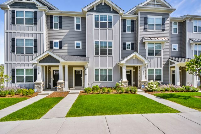 2129 Yellowstone Boulevard, Mundelein, IL 60060