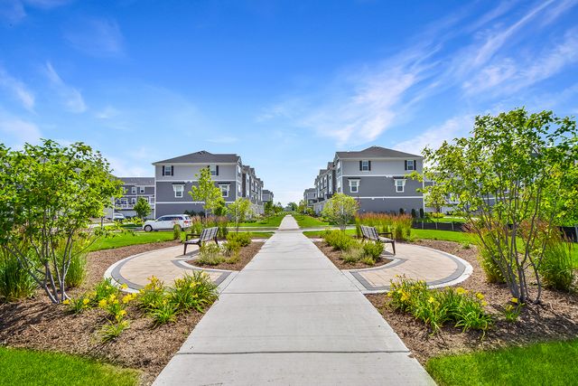 2129 Yellowstone Boulevard, Mundelein, IL 60060