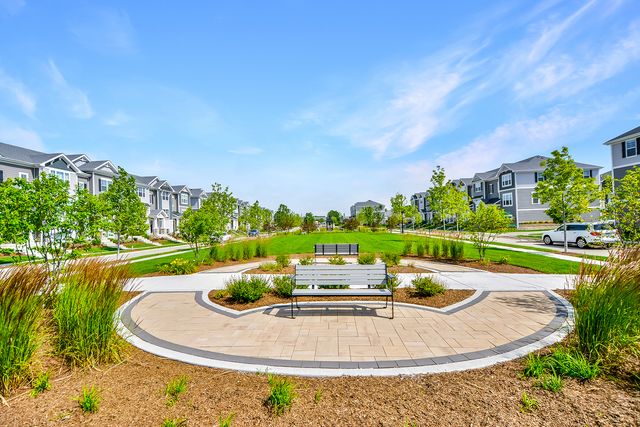 2129 Yellowstone Boulevard, Mundelein, IL 60060