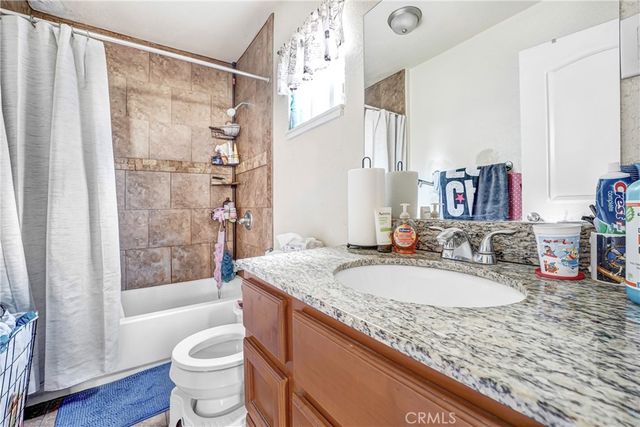 19549 Schoolcraft, Reseda, CA 91335