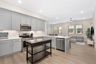 1000 Berryessa Ln #243, Davis, CA 95616