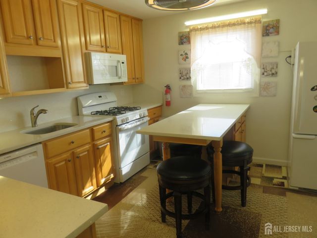 652 Cornell Street, Perth Amboy, NJ 08861