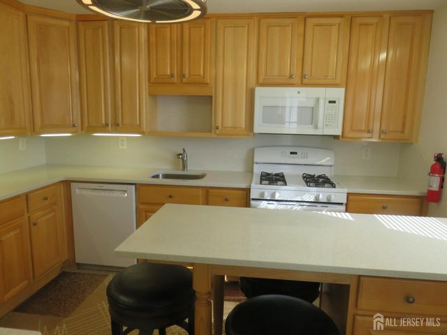 652 Cornell Street, Perth Amboy, NJ 08861