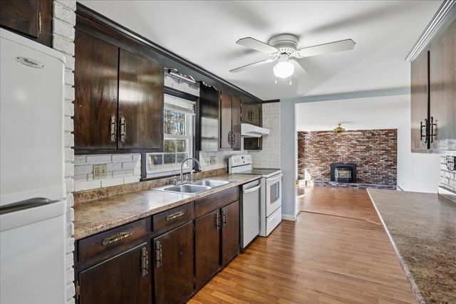 71 River Road, Allenstown, NH 03275
