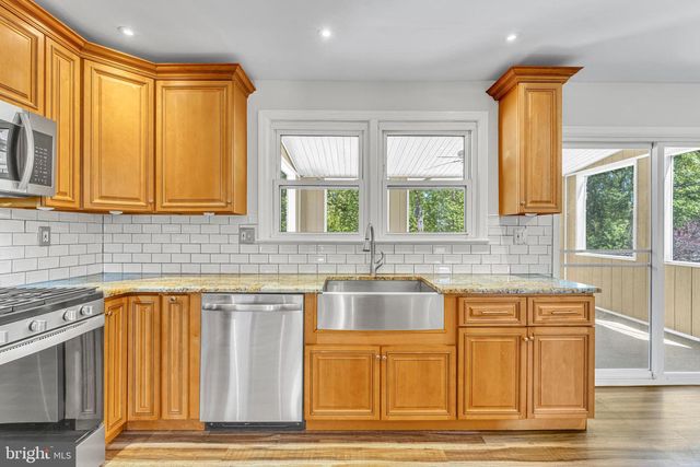 28 SPRING HILL DR, Clementon, NJ 08021