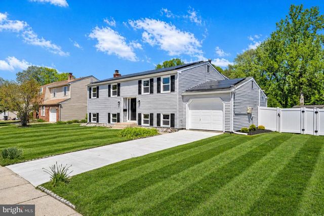 28 SPRING HILL DR, Clementon, NJ 08021