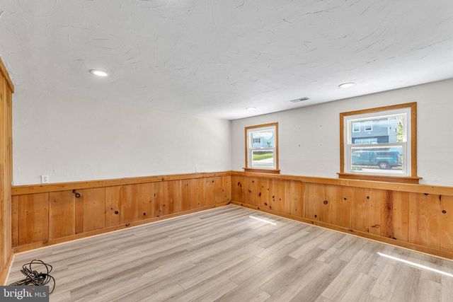 28 SPRING HILL DR, Clementon, NJ 08021