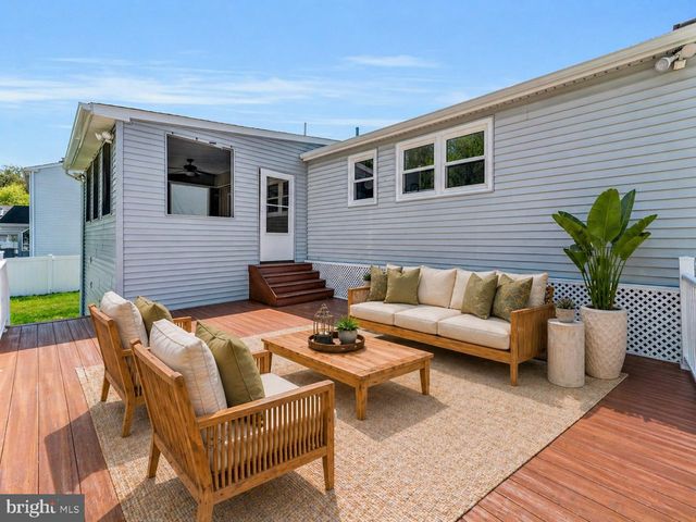 28 SPRING HILL DR, Clementon, NJ 08021