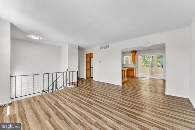 28 SPRING HILL DR, Clementon, NJ 08021