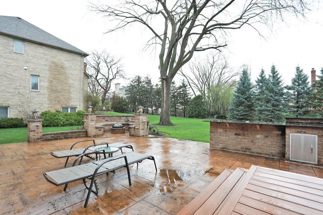 310 Jennifer Lane, Roselle, IL 60172