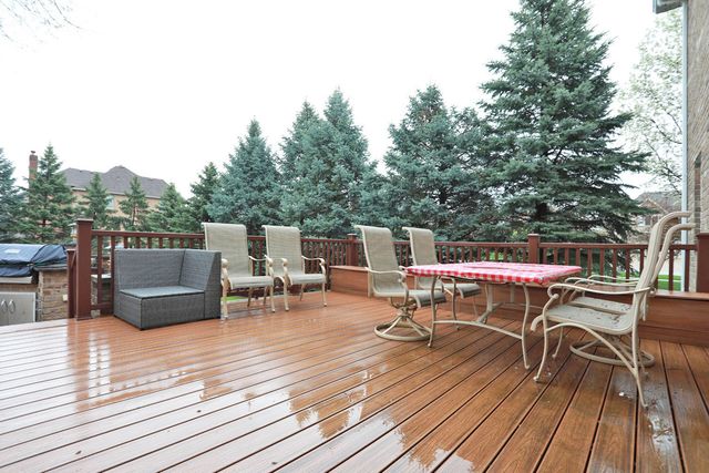 310 Jennifer Lane, Roselle, IL 60172