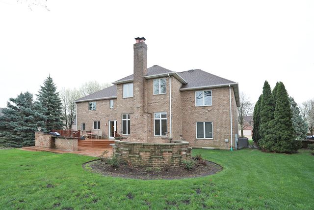 310 Jennifer Lane, Roselle, IL 60172