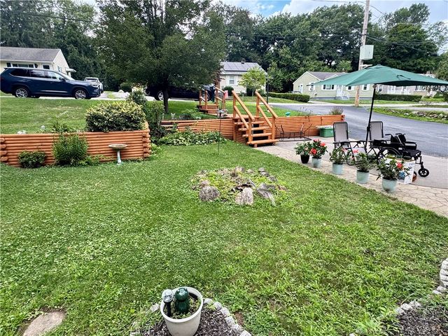 3 Dawley Street, Coventry, RI 02816